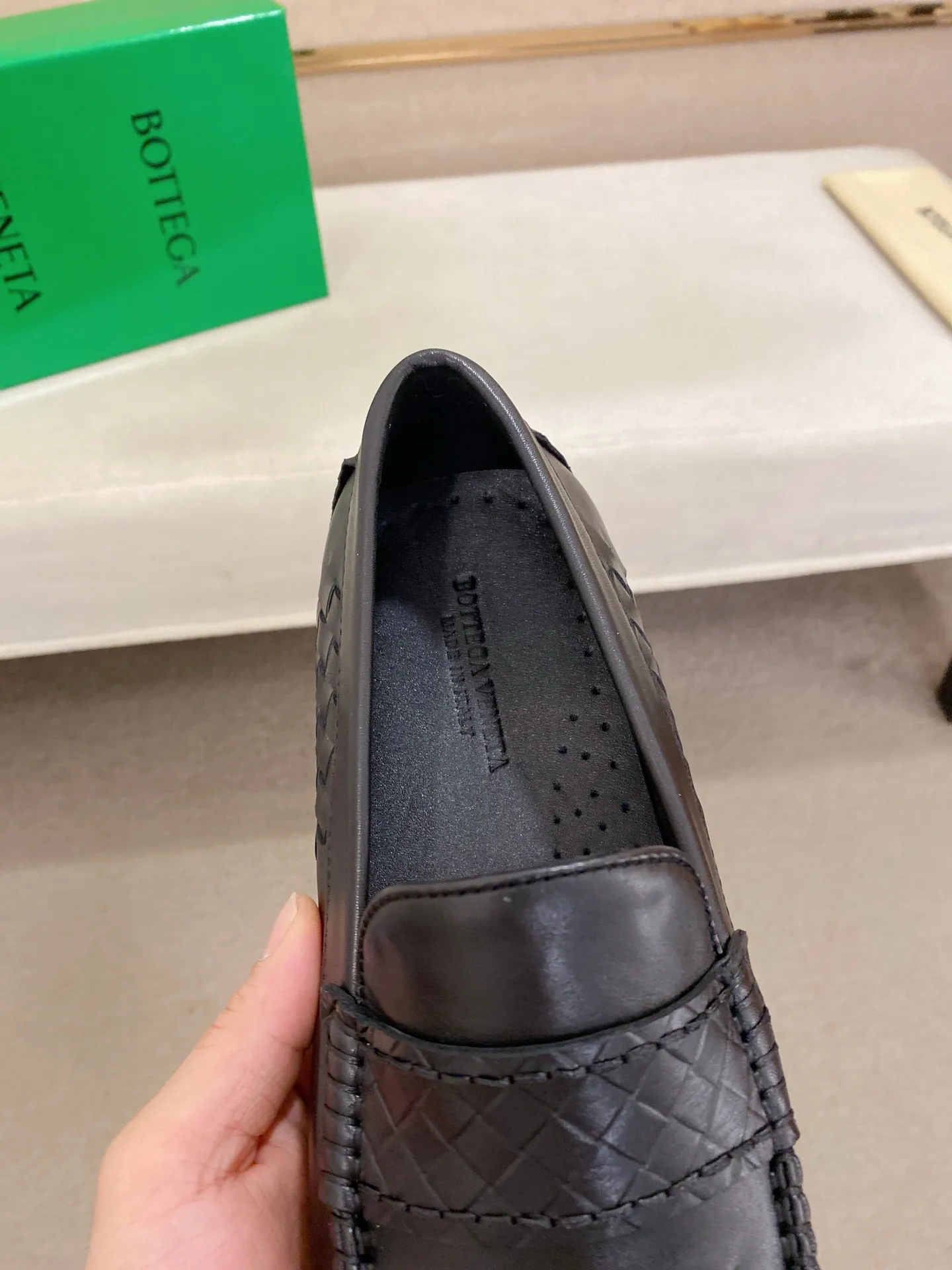 Men's shoes 💰 400💰 (Niu Li + Niu Pad) [BV] latest hot style‼ ️Casual men's shoes, uppers imported first-layer cowhide ➕Full imported cowhide lining✔️Exquisite workmanship, excellent foot feel, special rubber soles✔️, cool and fashionable, the latest fashion, fashionable outsole, hurry up. Code number: 38-44 (can be customized to 37.45, non-refundable)